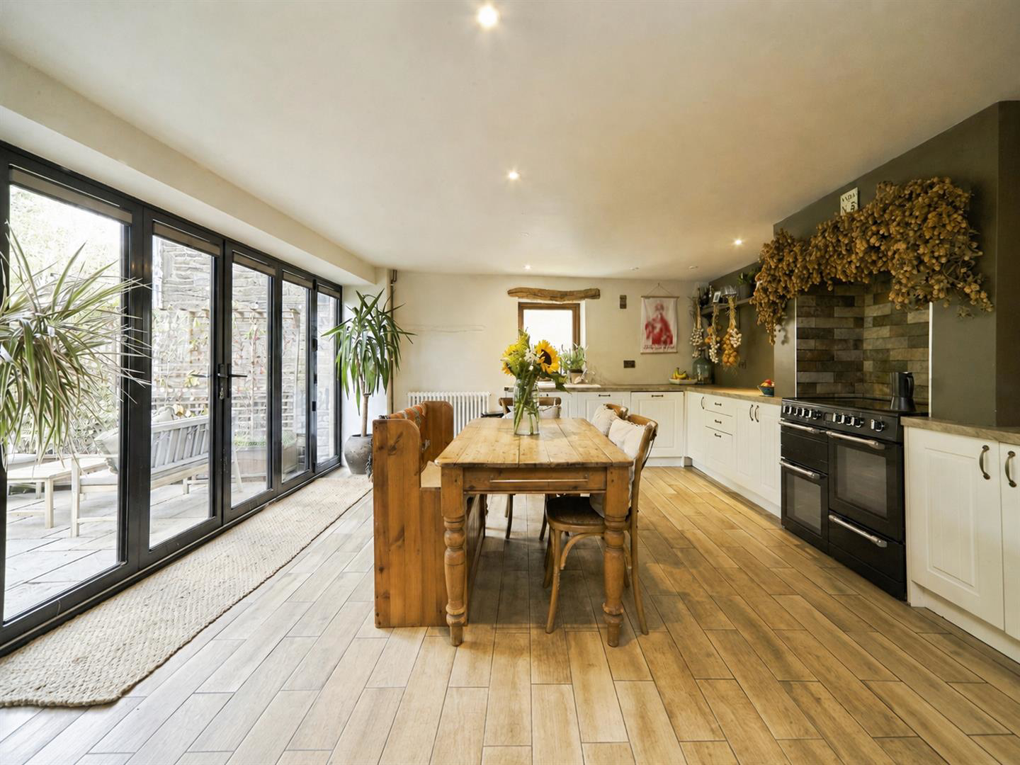 Todley Hall Road, Oakworth, Keighley, BD22 0QB, photo 7
