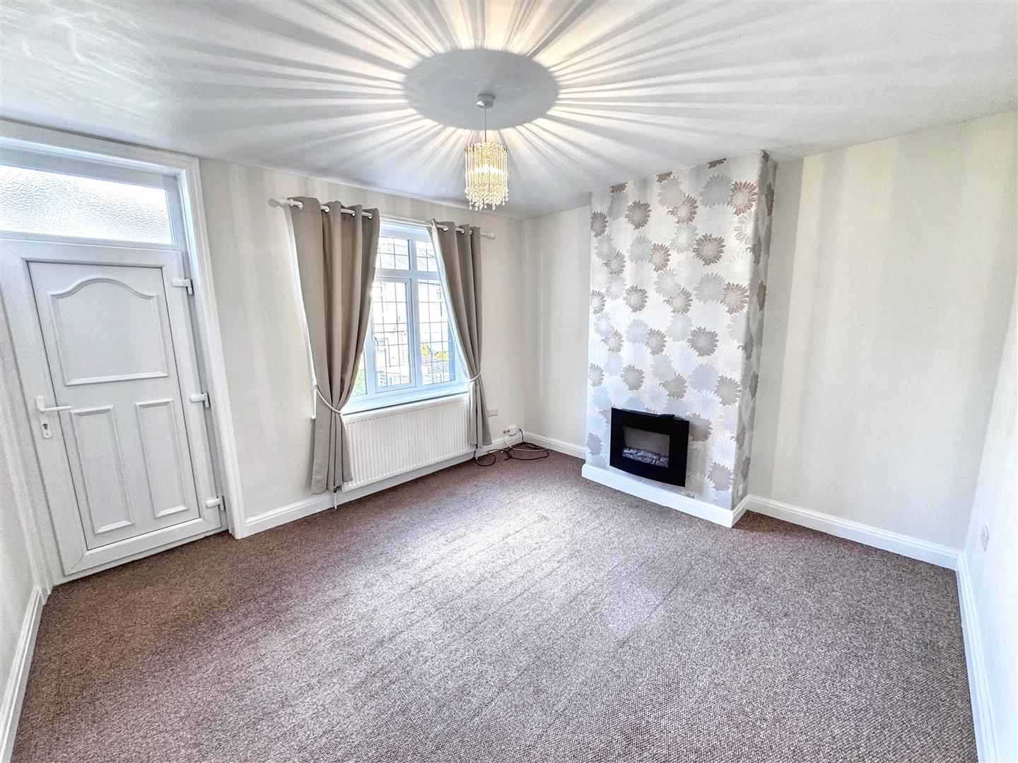 Mannville Walk, Keighley, BD22 6AQ, photo 2