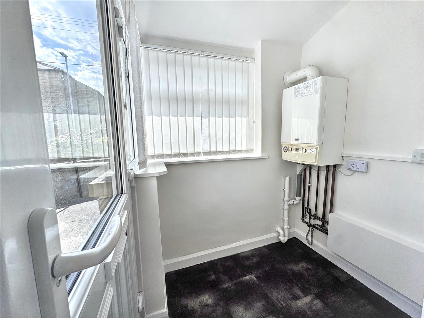 Mannville Walk, Keighley, BD22 6AQ, photo 6