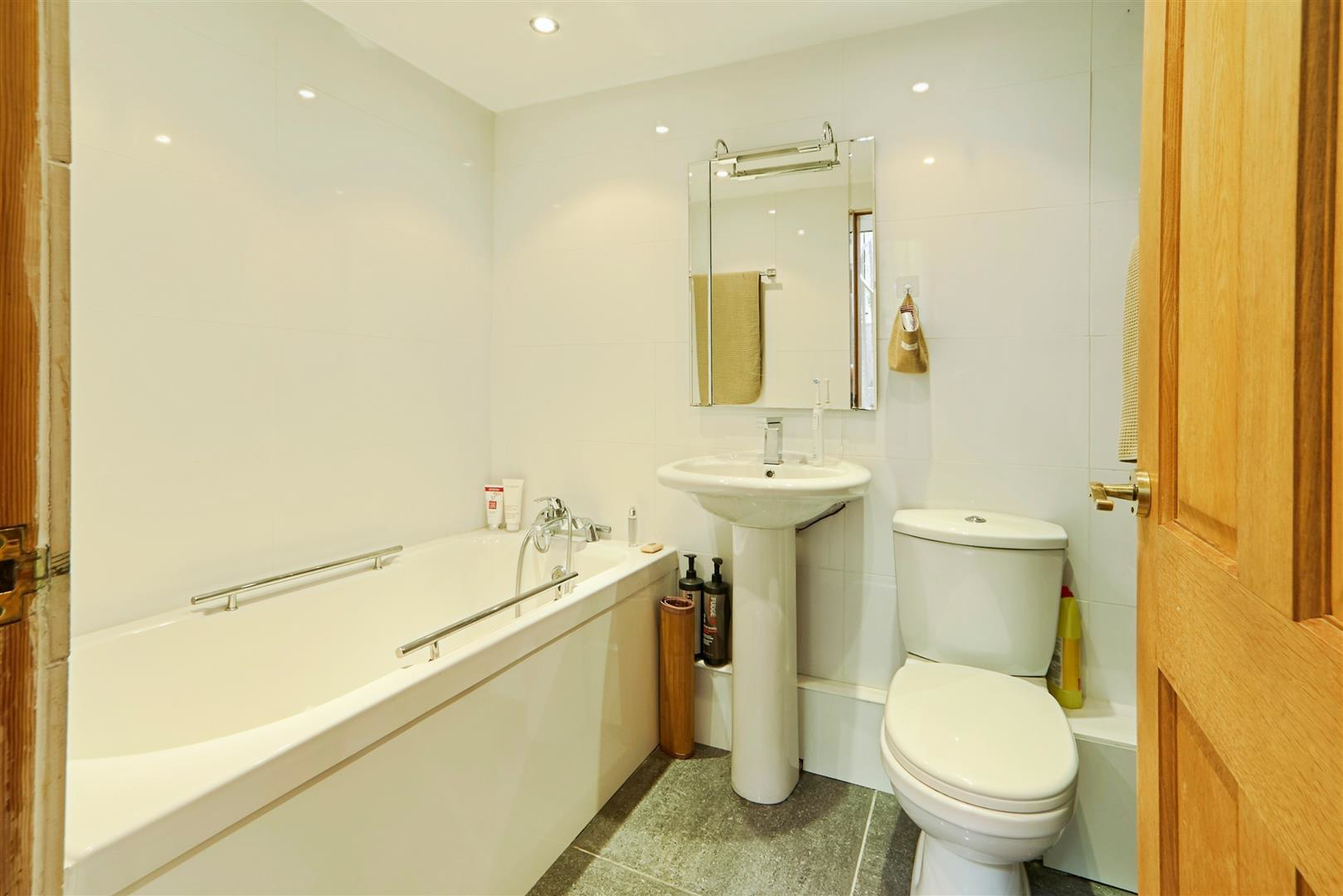 Marley, Bingley, BD16 2DN, photo 13