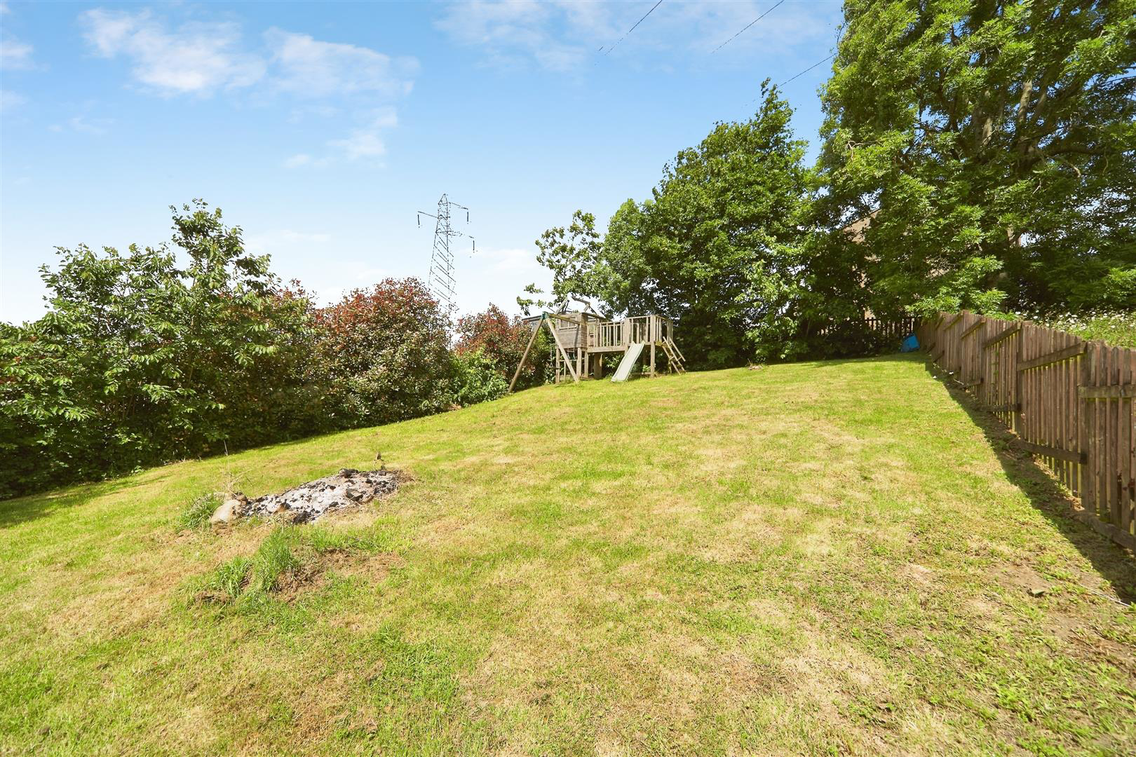 Low Fold, Long Lee Lane, Keighley, BD21 4RS, photo 19