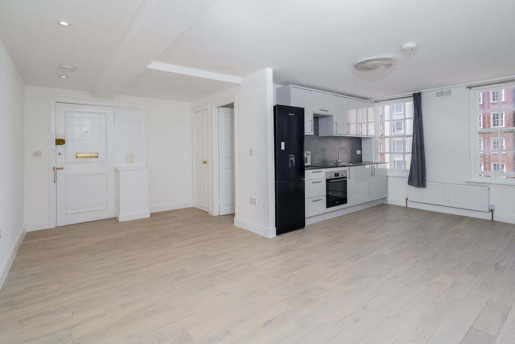 Edgware Road, London, W2 2QP