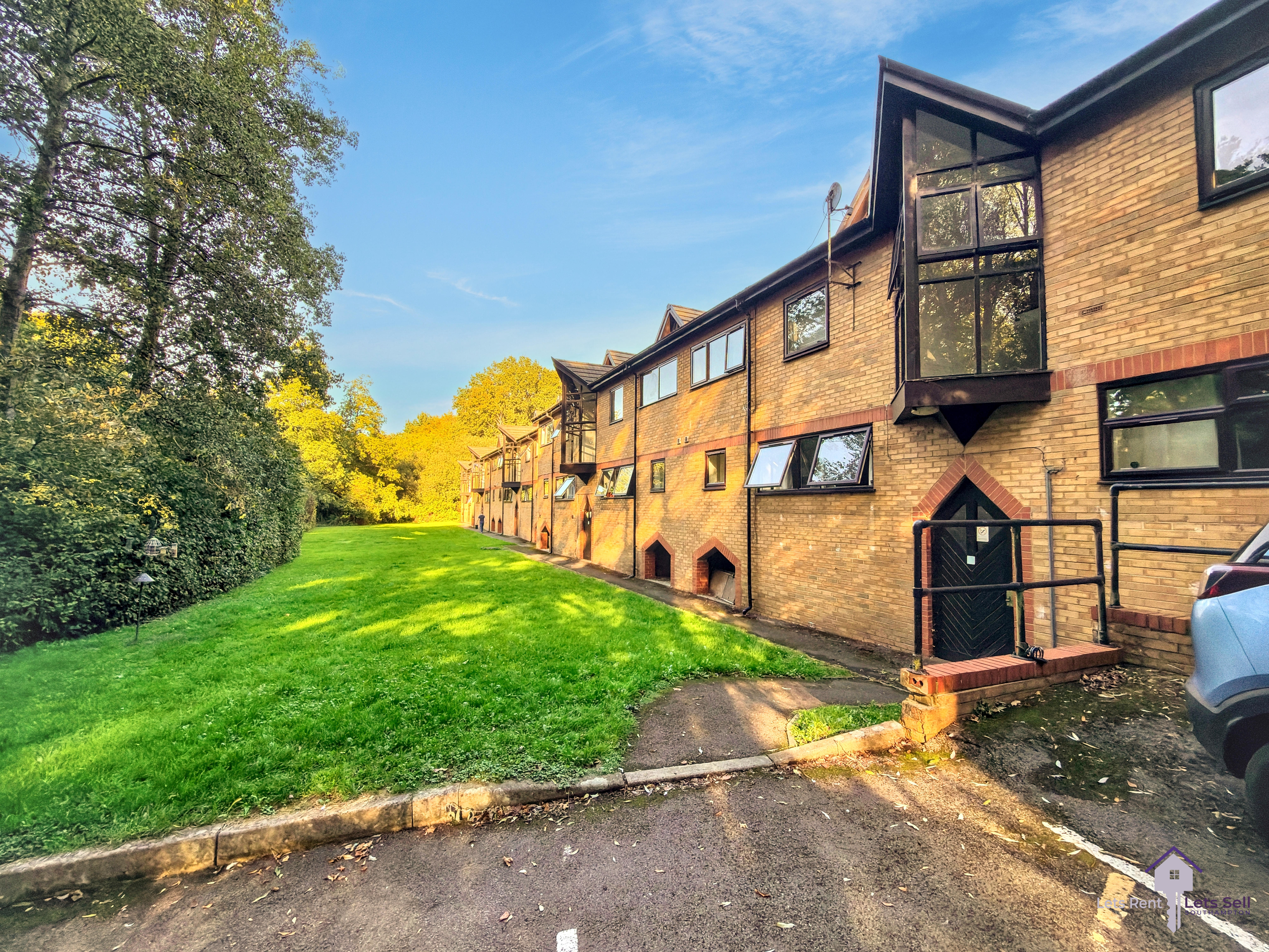 WESSEX COURT, SOUTHAMPTON, SO19