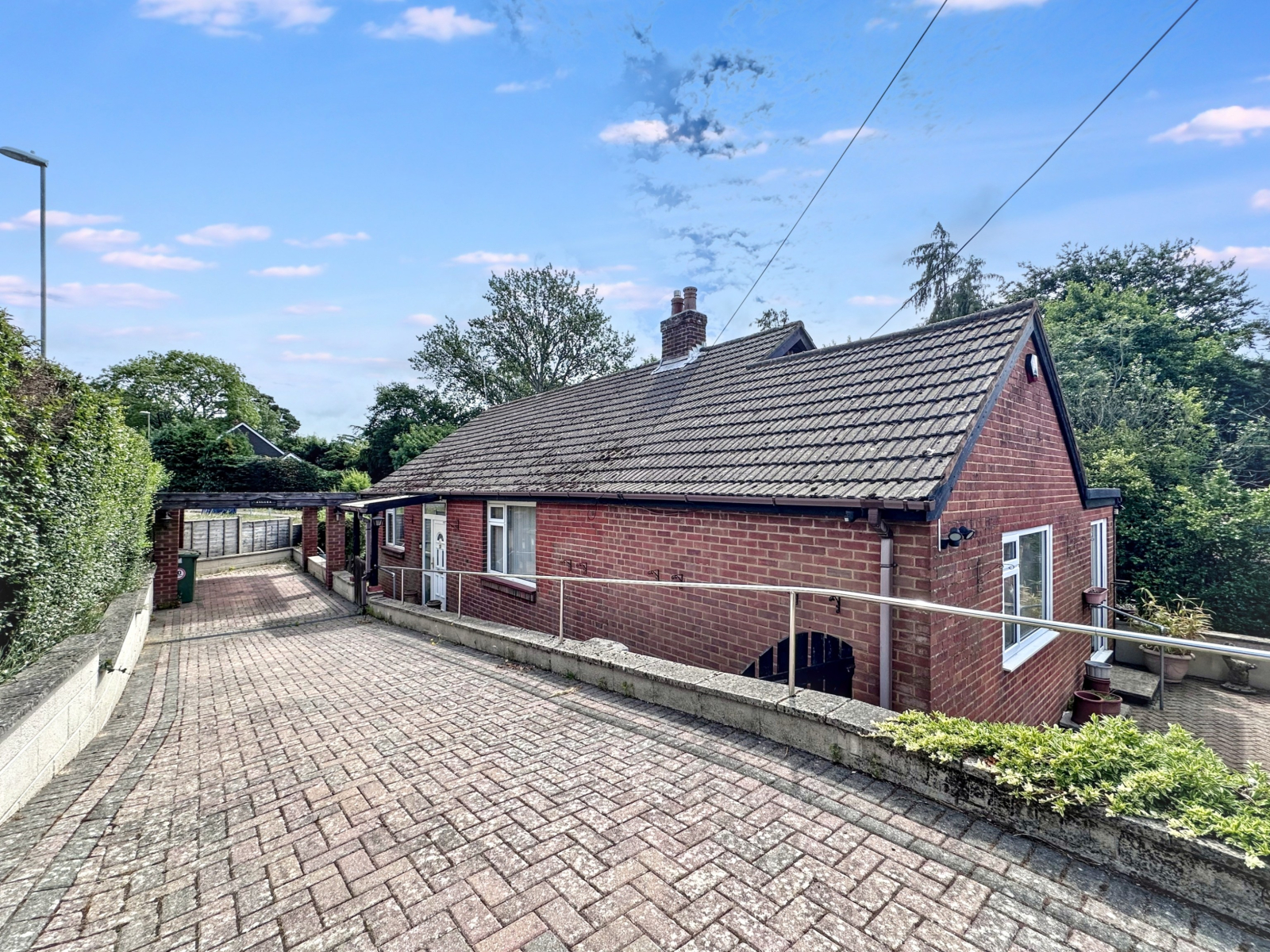 Portsmouth Road, Lowford, photo 14