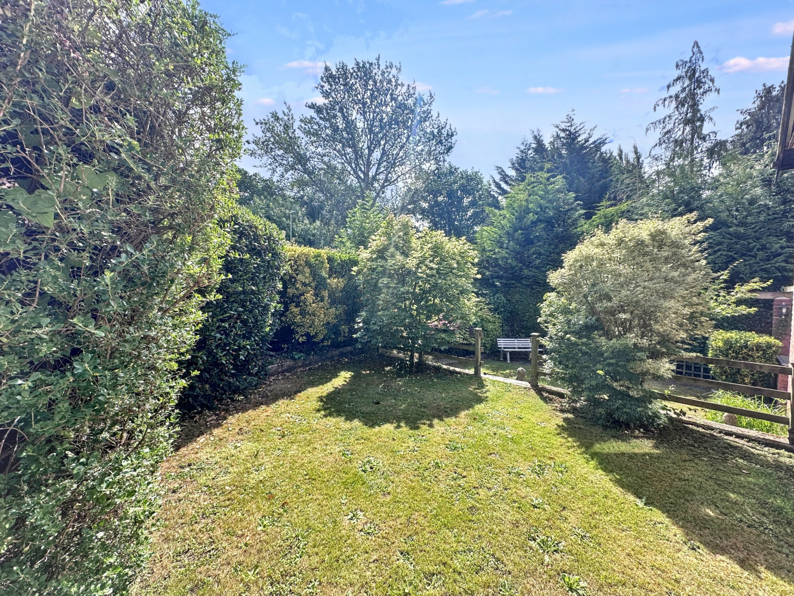 Portsmouth Road, Lowford, photo 12