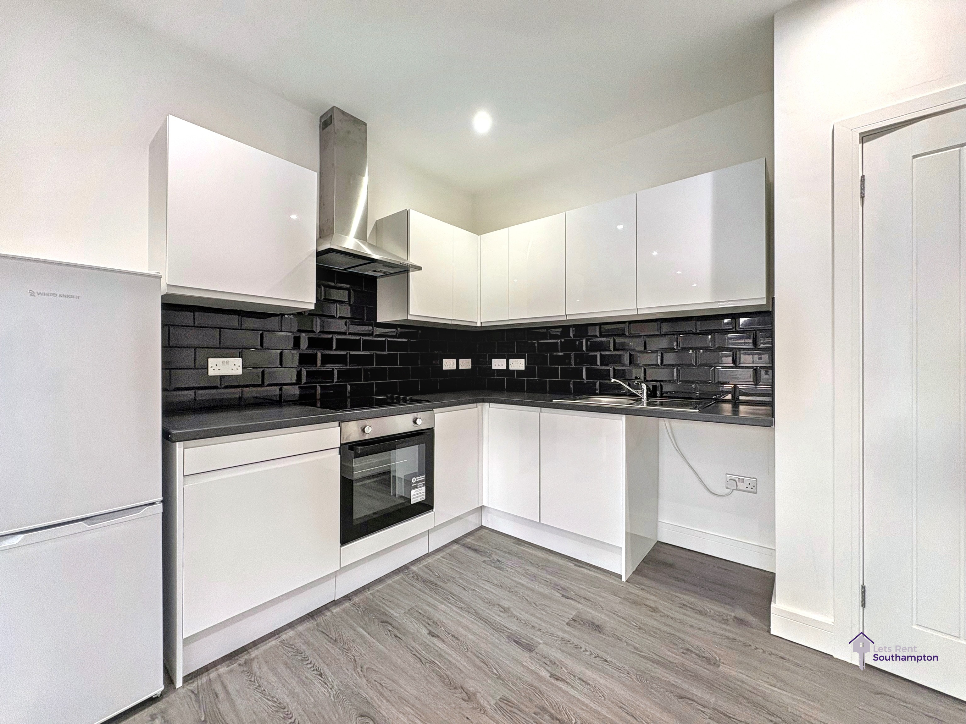 Shirley Road, SO15, photo 5