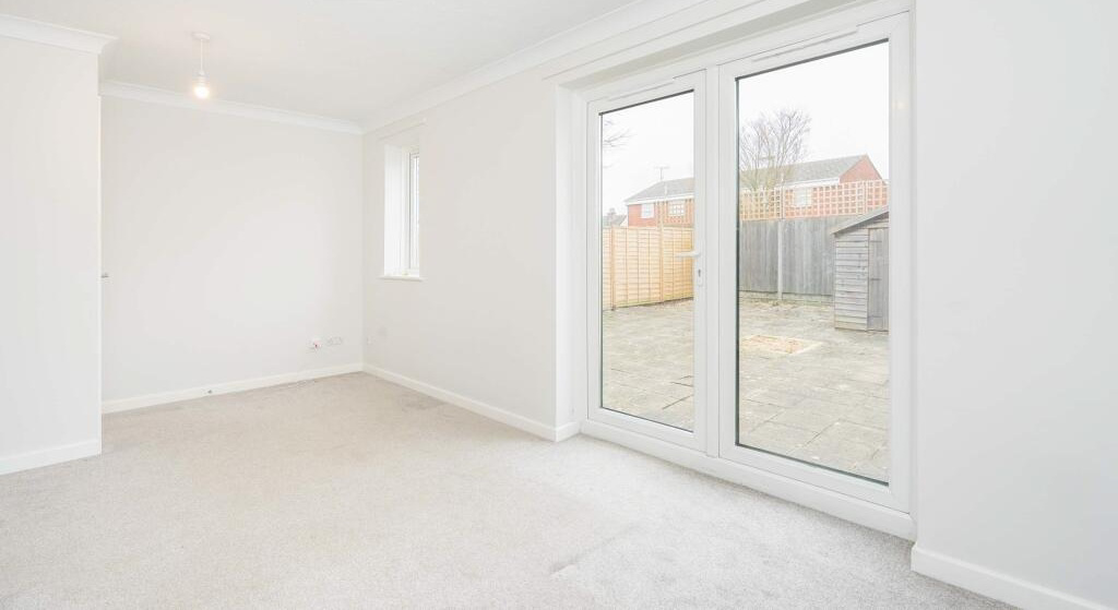 Cobden Marine Court, Pettinger Gardens, SO17, photo 4