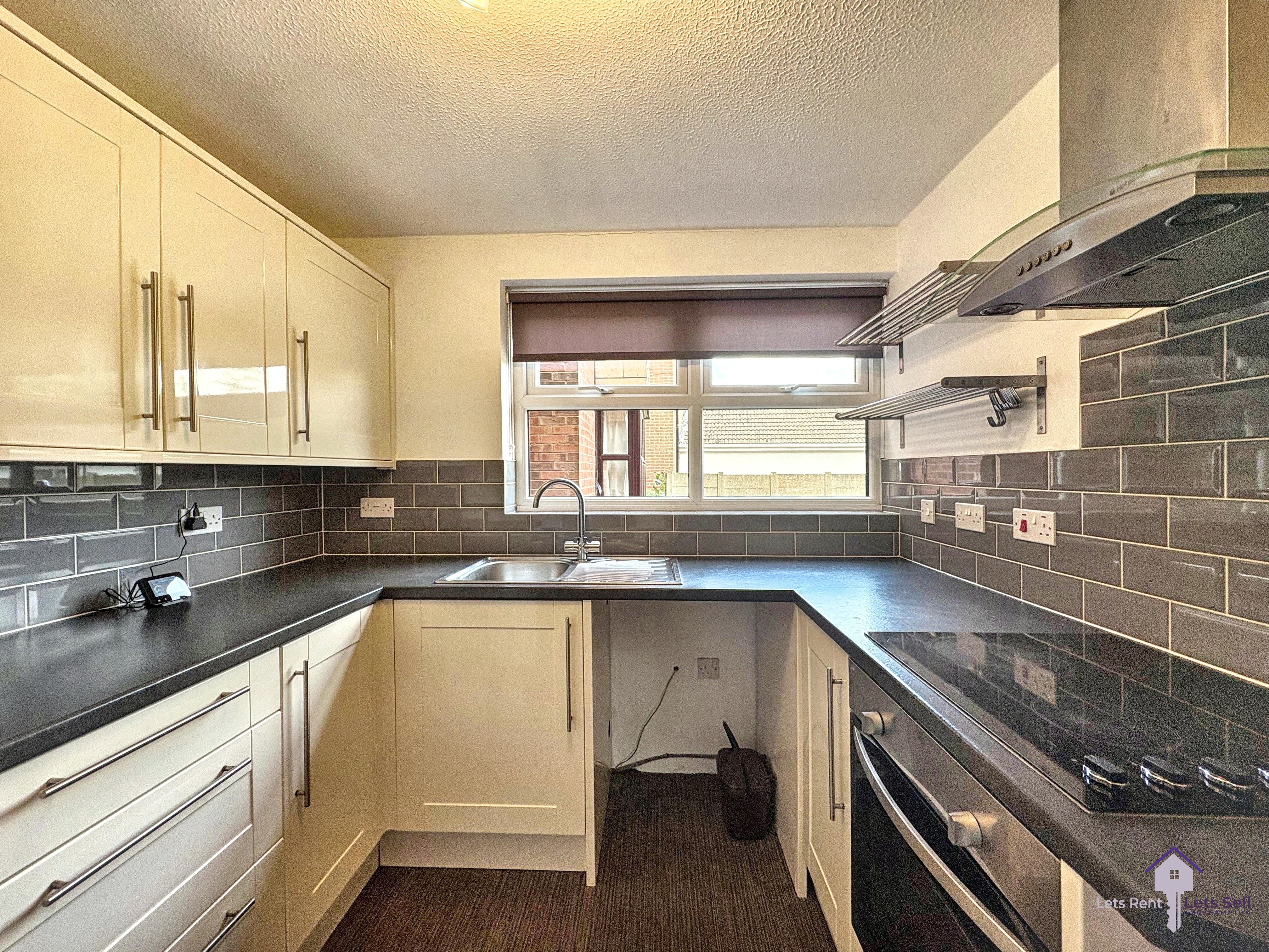 Arrowlea, 153 Swift Road, SO19, photo 7