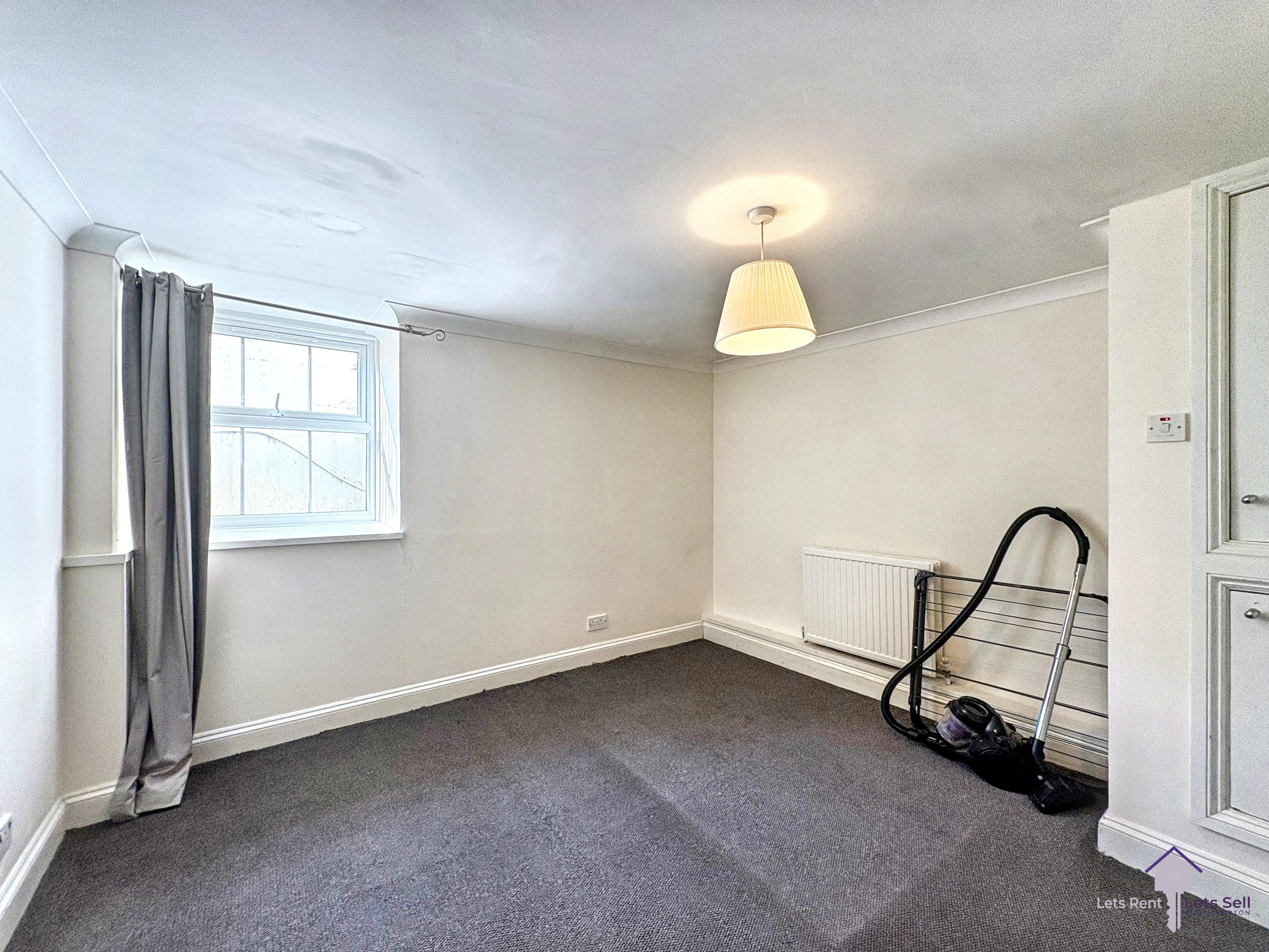 ATLANTIC MANSIONS, 151 ALBERT ROAD SOUTH, SO14, photo 2