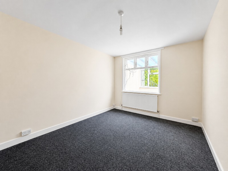 Woodmill Lane, SOUTHAMPTON, SO18 2PF, photo 2