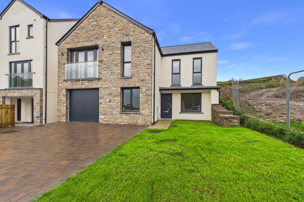 Conifer Gardens, Kirkby Lonsdale, Carnforth, Cumbria, LA6 2SR