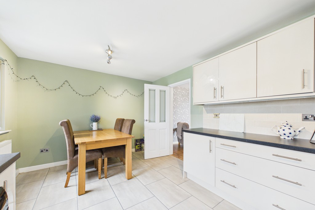37 Camborne Avenue, Carnforth, LA5 9TS, photo 7