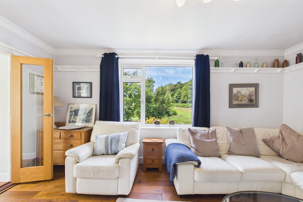 4 How End Cottages, Embleton, Cockermouth, Cumbria, CA13 9XX, photo 6