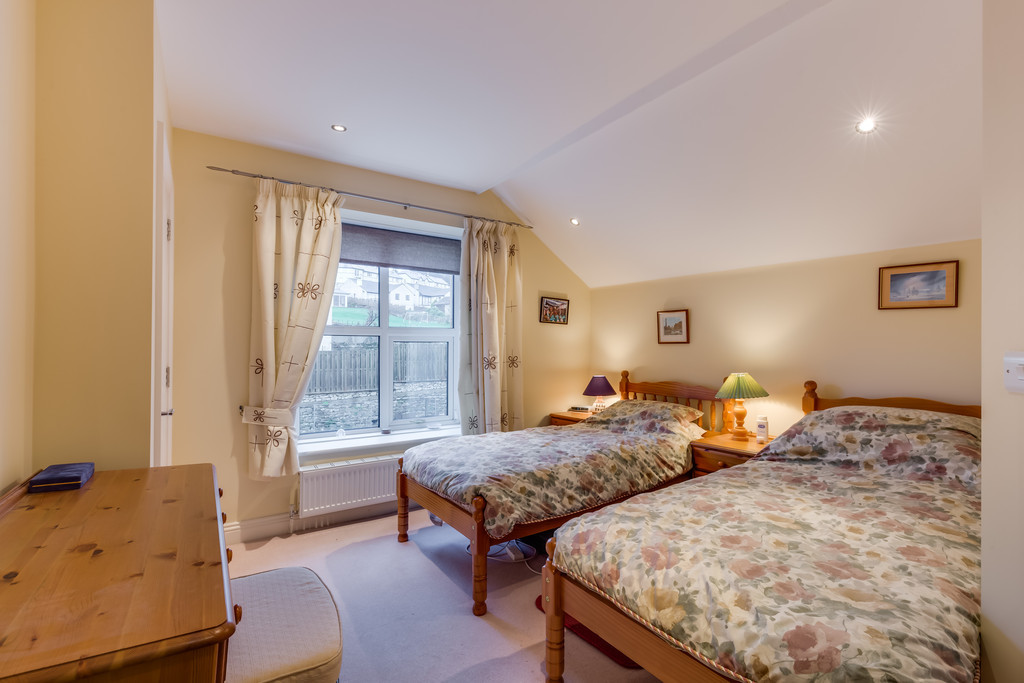 Flat 3 Craiglands, Methven Terrace, Grange-over-Sands, Cumbria, LA11 7DP, photo 2