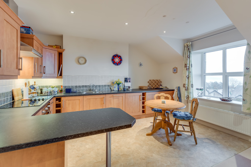 Flat 3 Craiglands, Methven Terrace, Grange-over-Sands, Cumbria, LA11 7DP, photo 11