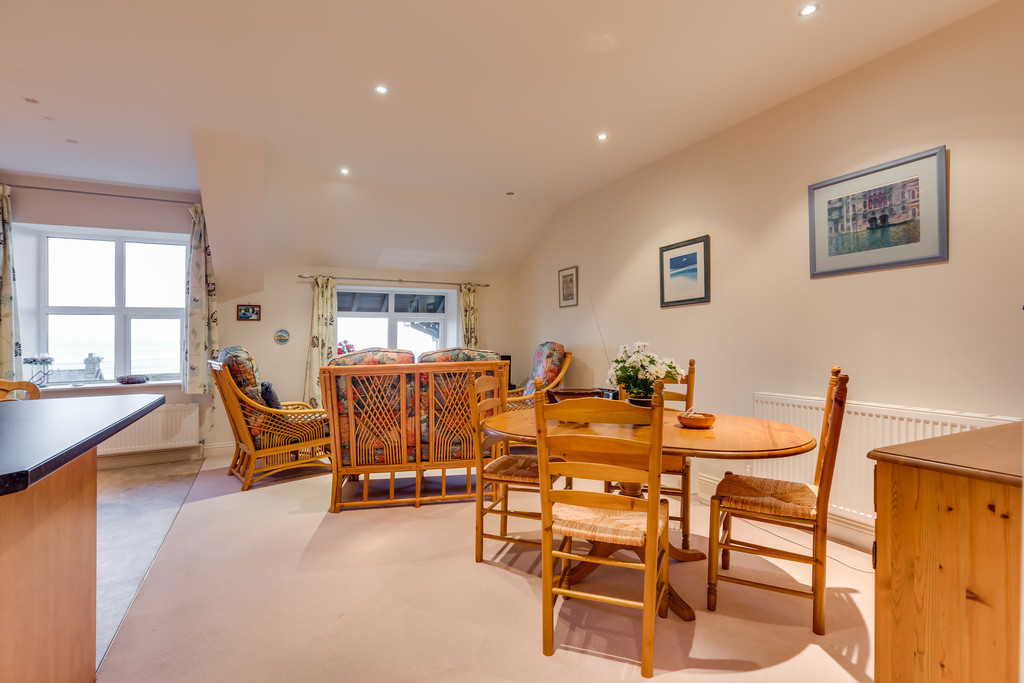 Flat 3 Craiglands, Methven Terrace, Grange-over-Sands, Cumbria, LA11 7DP, photo 4