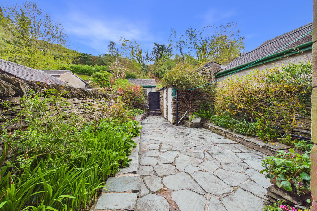 The Roses, 109 Craig Walk, Bowness-on-Windermere, Cumbria, LA23 2JS, photo 11