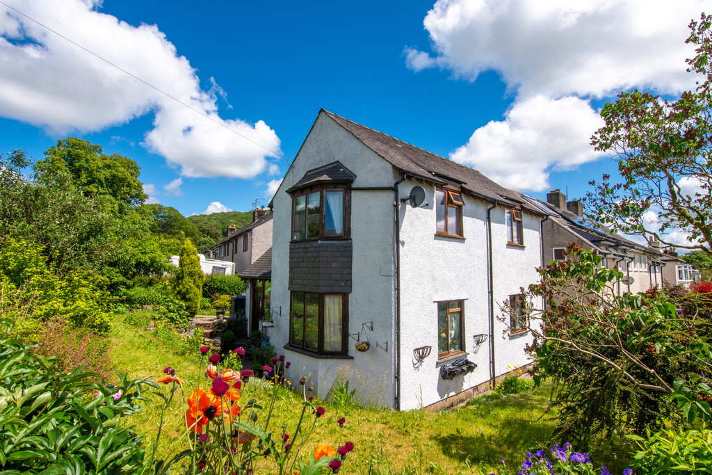 Corner Cottage, 9 Brow Lane, Staveley LA8 9PH