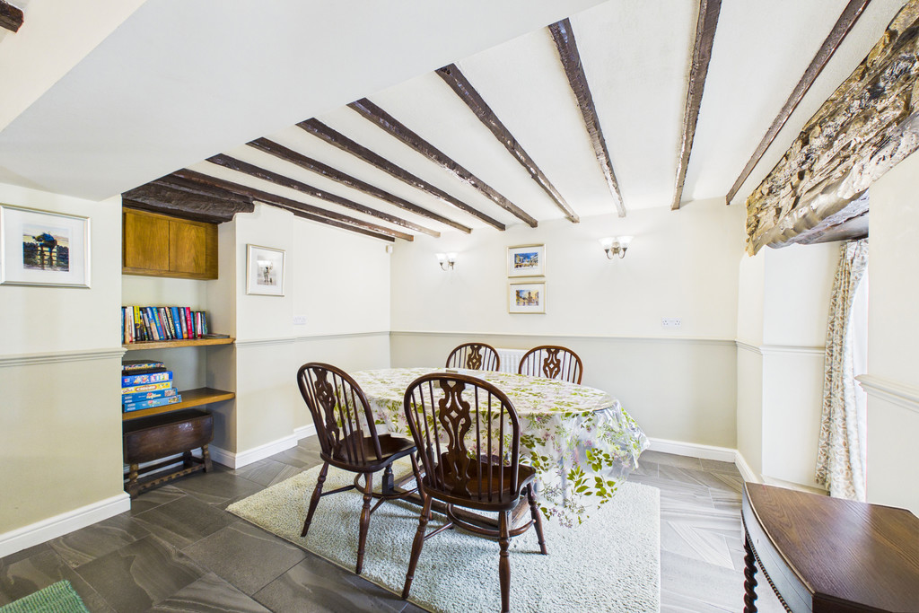 Cottage Living / Dining Room