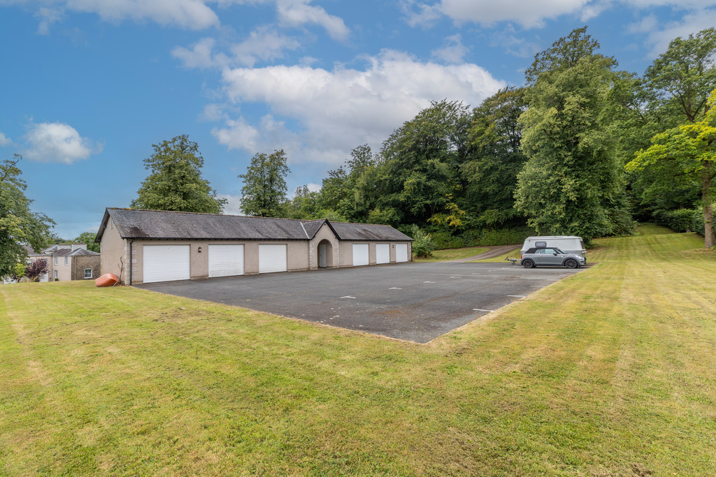 2 Holme Park, New Hutton, LA8 0AE, photo 16