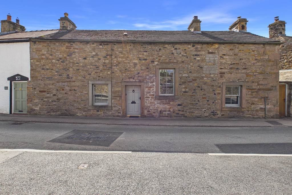 Holker House, Whittington, LA6 2NX