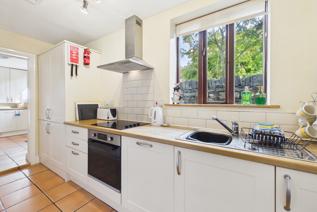 Honeysuckle Cottage, Bank Terrace, Bowness-on-Windermere, LA23 3BL, photo 16
