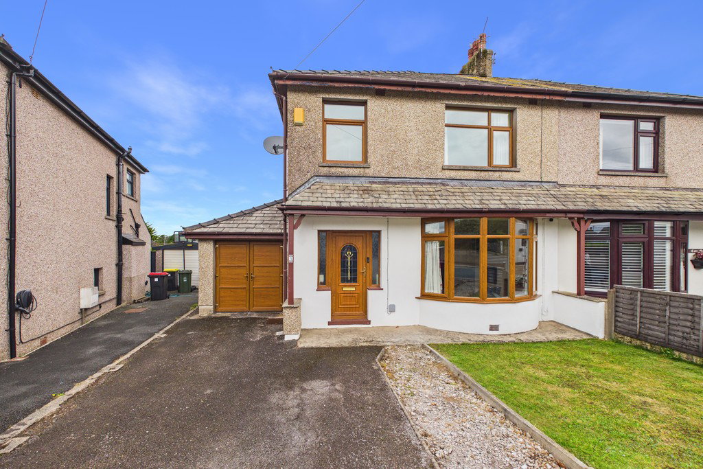 5 Hawthorn Road, Bolton Le Sands, LA5 8EY