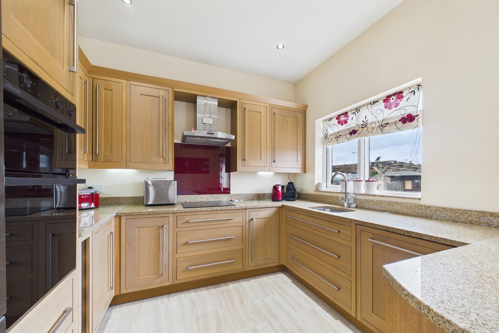5 Hawthorn Road, Bolton le Sands, LA5 8EY, photo 6