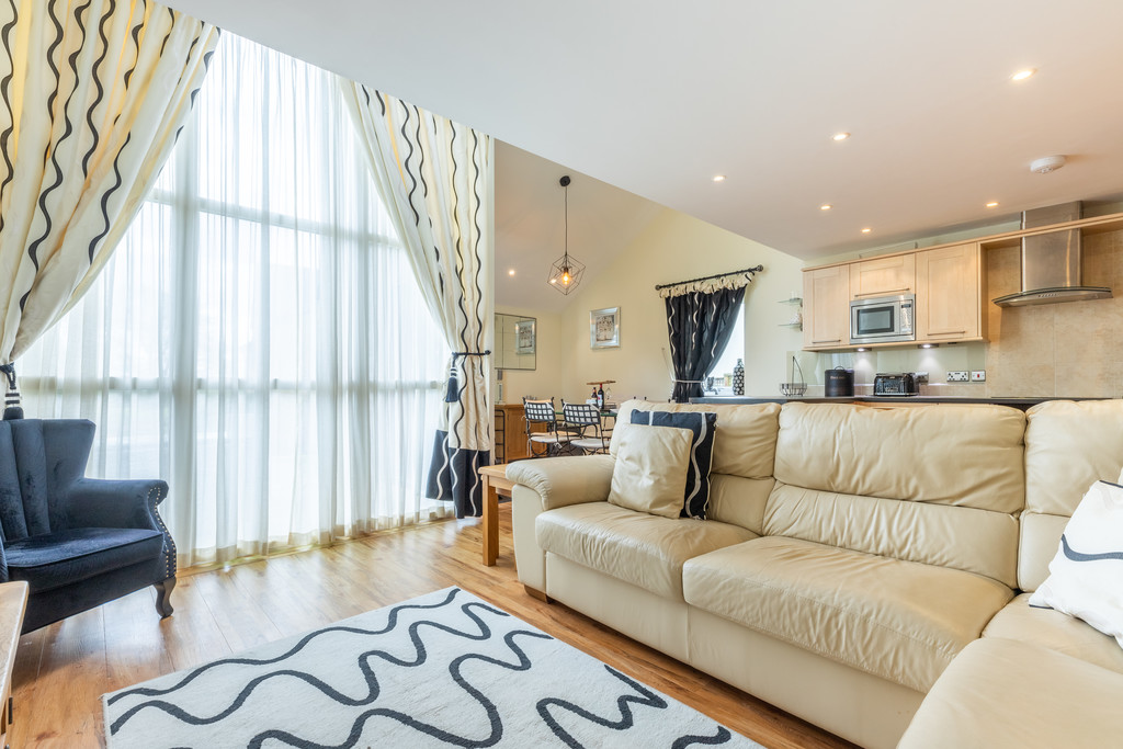 15 the Meadows, Kirkby Lonsdale, LA6 2GY, photo 2