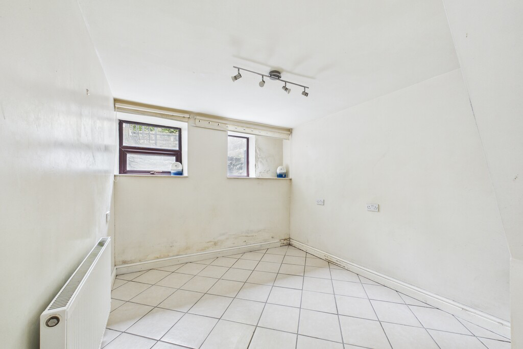 40a Low Fellside, Kendal, Cumbria, LA9 4NH, photo 5