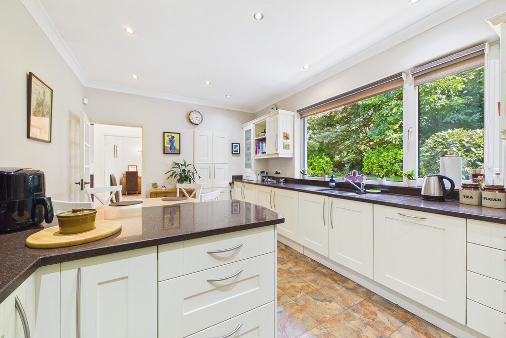 Burnsall, Oxenholme Lane, Natland, LA9 7QH, photo 28