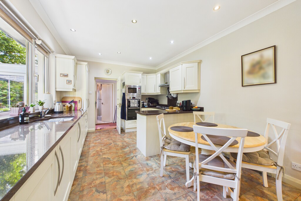 Burnsall, Oxenholme Lane, Natland, LA9 7QH, photo 27