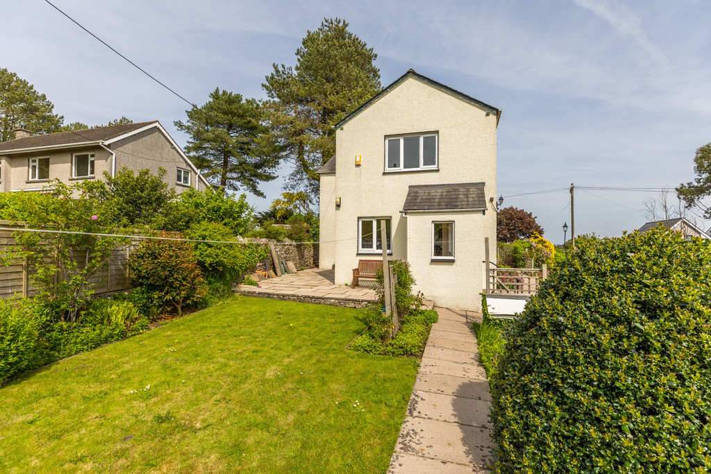 Whitwood, Bardsea, Ulverston LA12 9QL