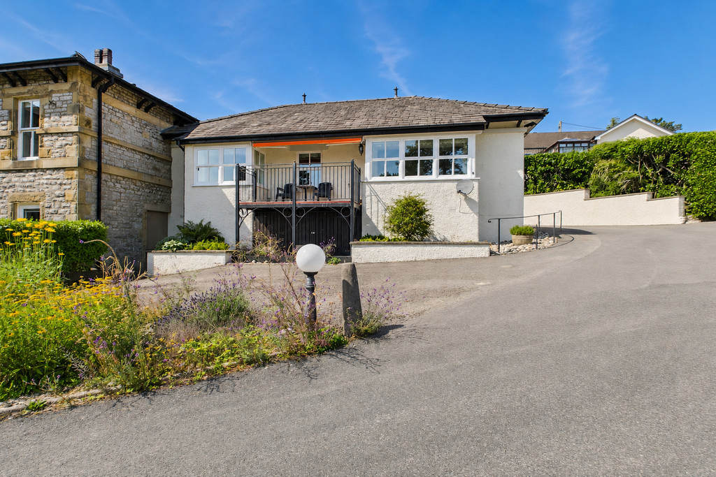 6 Kentsford House, Kentsford Road, Grange-over-Sands, Cumbria, LA11 7BB, photo 11