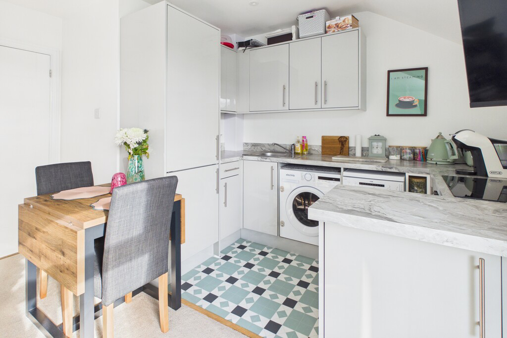 Flat 3, 7 Thornfield Road, Grange-over-Sands, Cumbria, LA11 7DR, photo 5