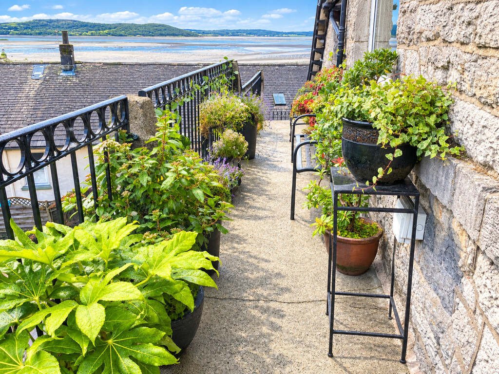 Flat 1, Ingwell House, Main Street, Grange-over-Sands, Cumbria, LA11 6DP., photo 8