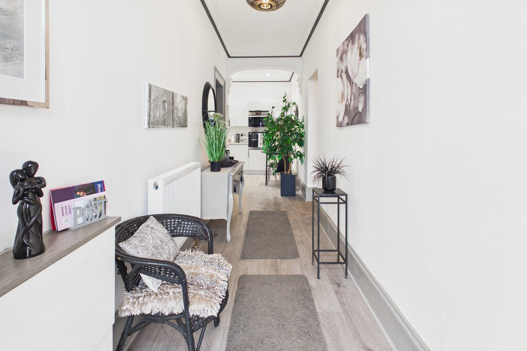 Flat 1, Ingwell House, Main Street, Grange-over-Sands, Cumbria, LA11 6DP., photo 2