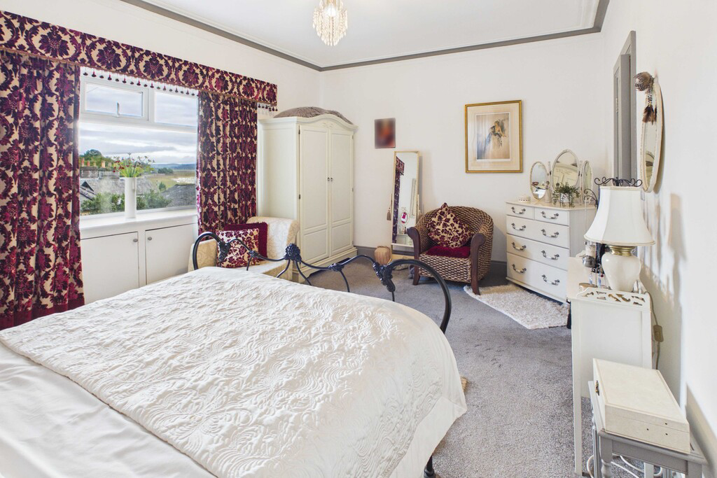 Flat 1, Ingwell House, Main Street, Grange-over-Sands, Cumbria, LA11 6DP., photo 17