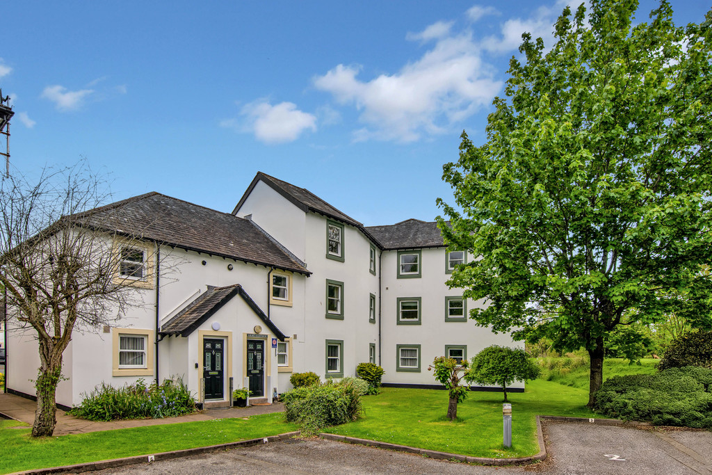 15 Elm Court, Elliott Park, Keswick, Cumbria, CA12 5NB