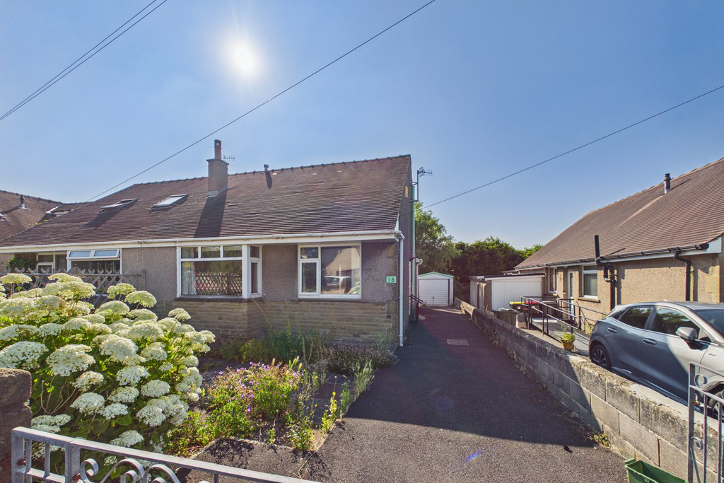 18 Westover Avenue, Warton, Carnforth, Lancashire, LA5 9QS