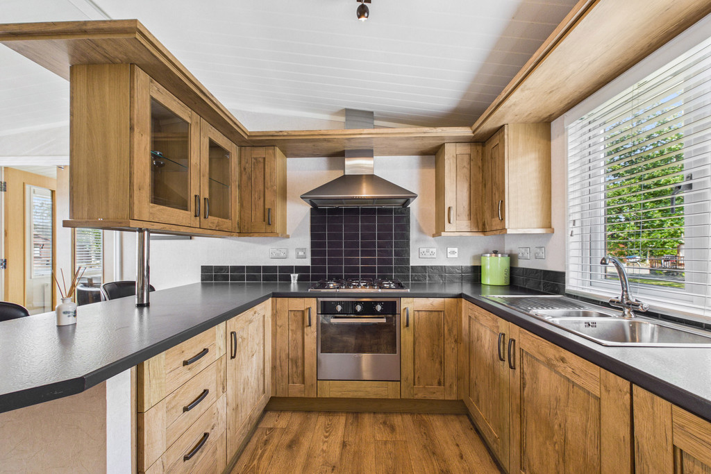 35 Lakeside Holiday Park, Keswick, Cumbria, CA12 5EW, photo 4
