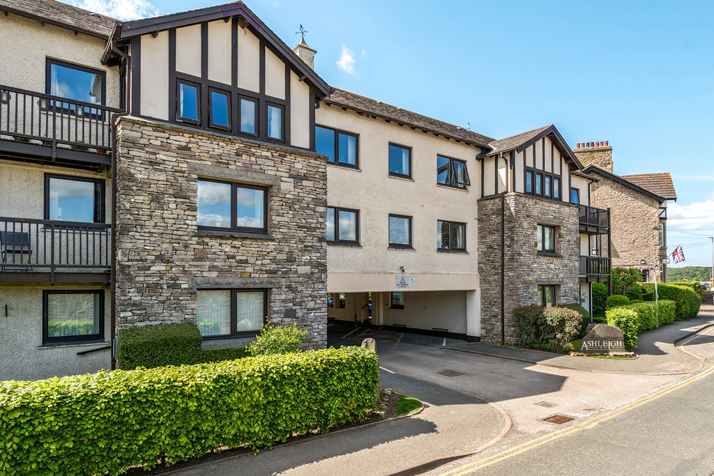 32 Ashleigh Court, Station Road, Arnside, Cumbria, LA5 0JH