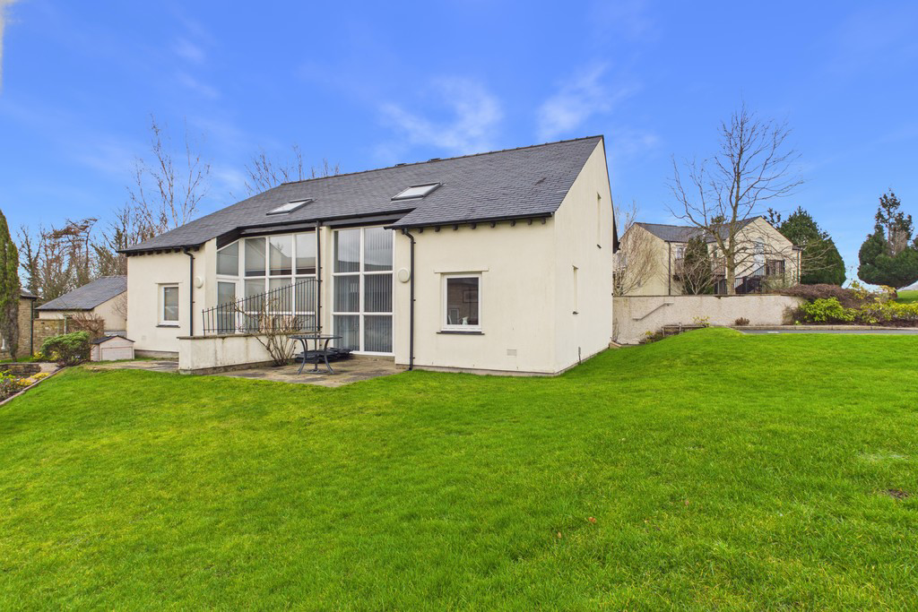 Ash Meadow, 21 The Meadows, Kirkby Lonsdale, LA6 2GY