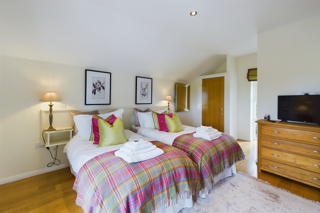 Beech Meadow, 5 The Meadows, Kirkby Lonsdale, LA6 2GY, photo 9