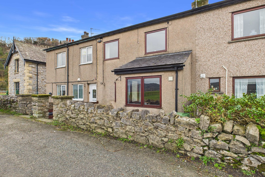 Cliff View, 2 Gasworks Cottages, Meathop, LA11 6QZ