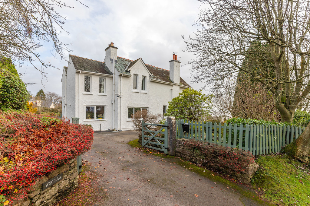 Woodlea, The Heads, Grange-over-Sands, Cumbria, LA11 7EE, photo 2