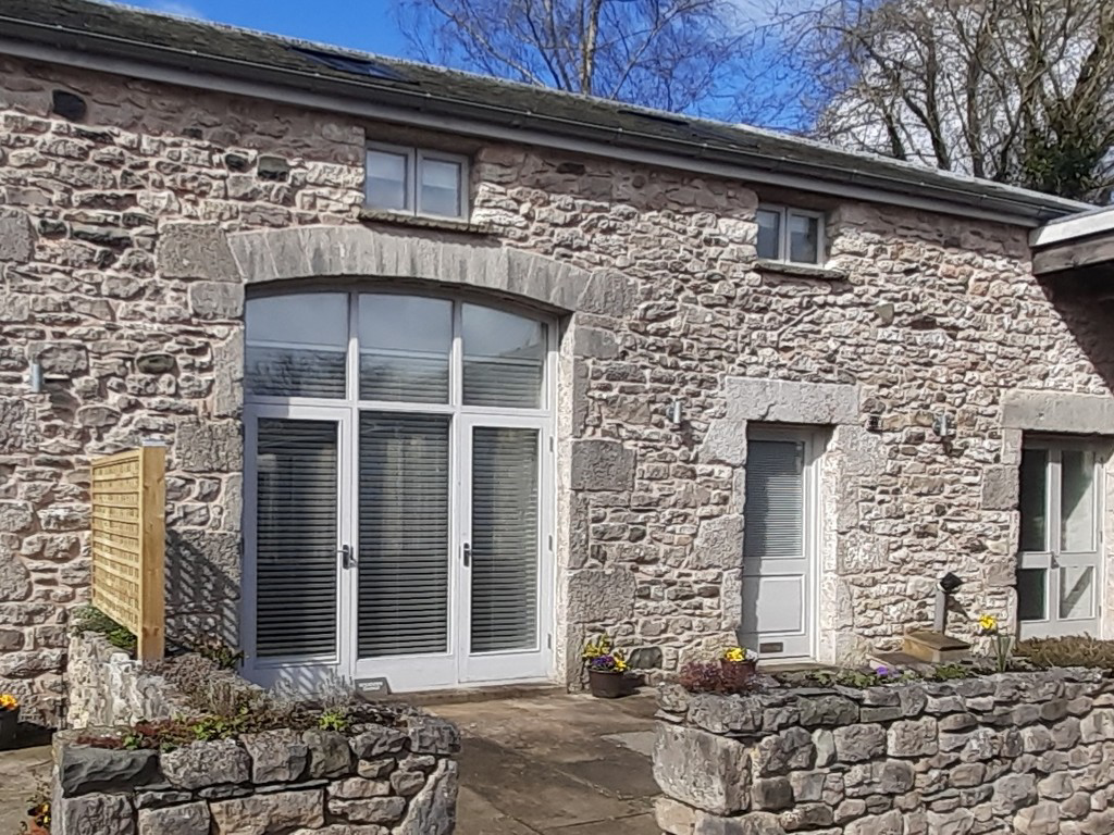 Woodview Grange, Beetham, Milnthorpe, Cumbria, LA7 7AL