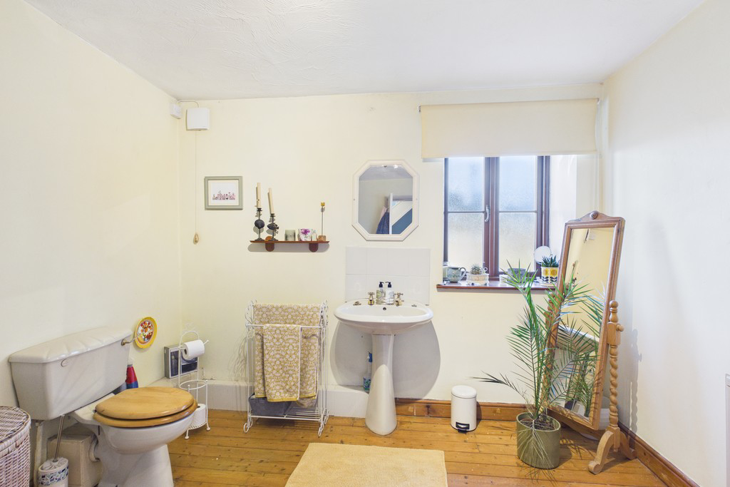 Underhill , Melling, LA6 2RA, photo 17
