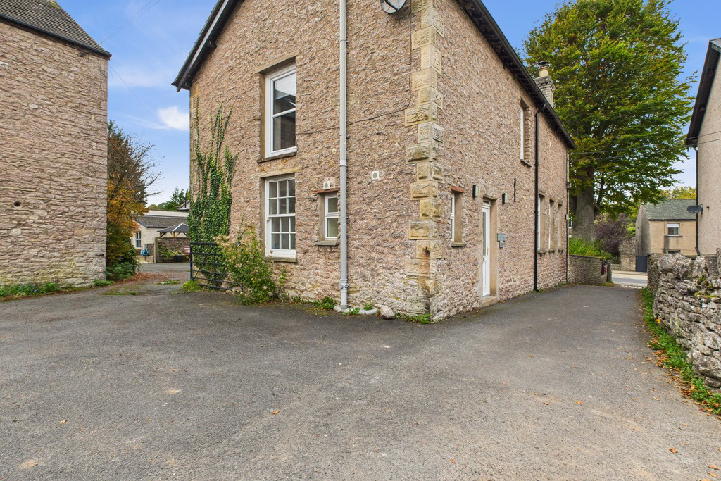 The Friends Meeting House with Firbank Flat, 48 High Street, Kirkby Stephen, CA17 4SH, photo 18