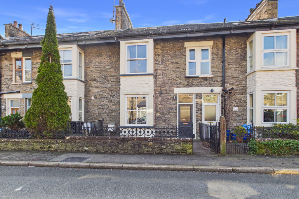 15 Bainbridge Road, Sedbergh, LA10 5AU